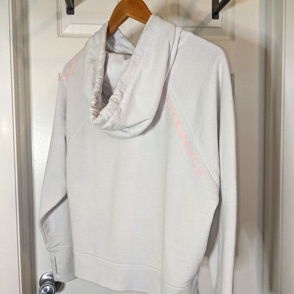 Calvin Klein Logo Crop Sweatshirt - Picture 3 of 6